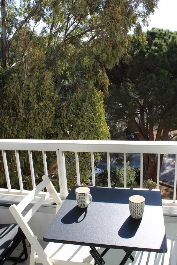 Studio L'Echappee Mandreenne Le Calme Entre Mer Et Foret Saint-Mandrier-sur-Mer Exterior photo